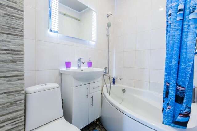 Апартаменты Квартира біля ТРЦ 